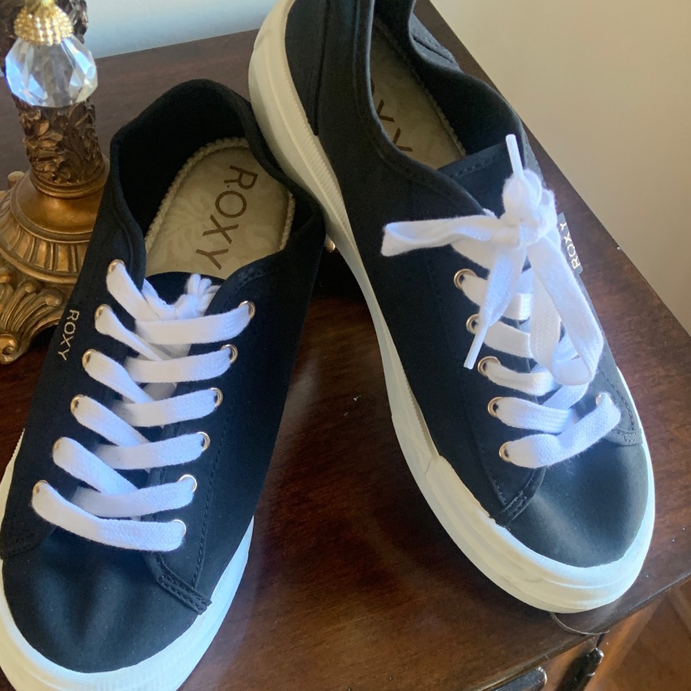 Roxy Black Canvas Sneakers with White Laces